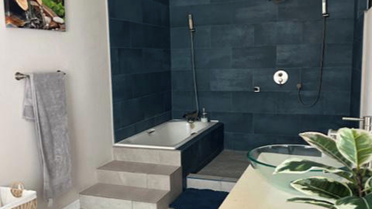 Photo of Bathroom in Callendar