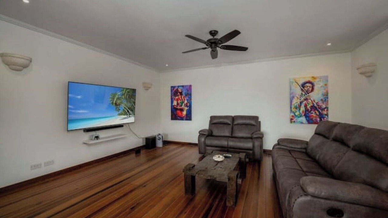 Photo of Livingroom in Mount Standfast