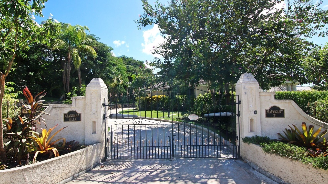 Photo of Outdoor in Halcyon Heights