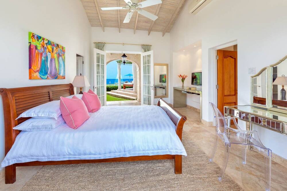 Photo of Bedroom in Weston