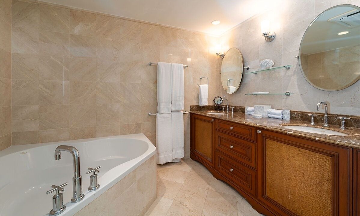 Photo of Bathroom in Little Battaleys