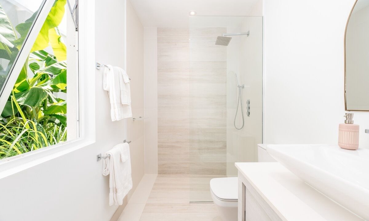 Photo of Bathroom in Porters