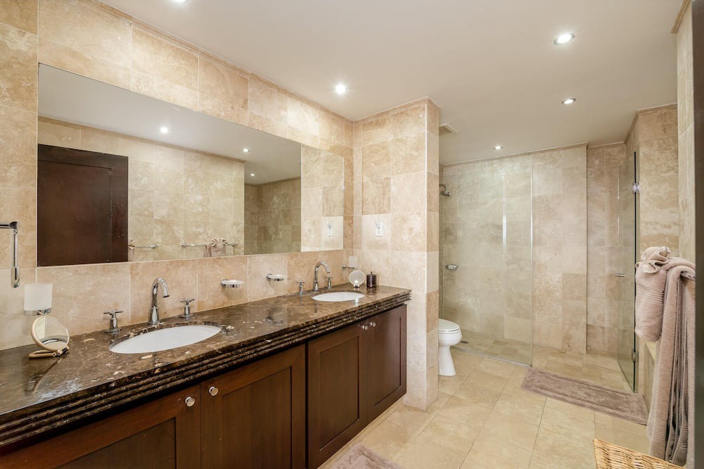 Photo of Bathroom in Bowling Alley Hill