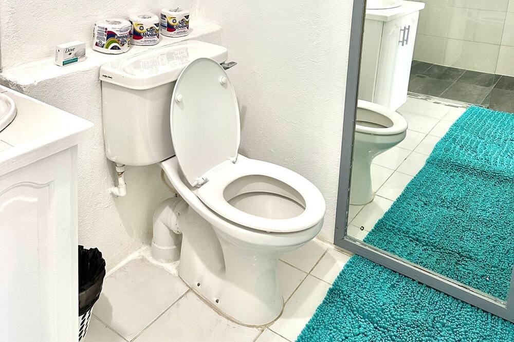 Photo of Bathroom in Oistins
