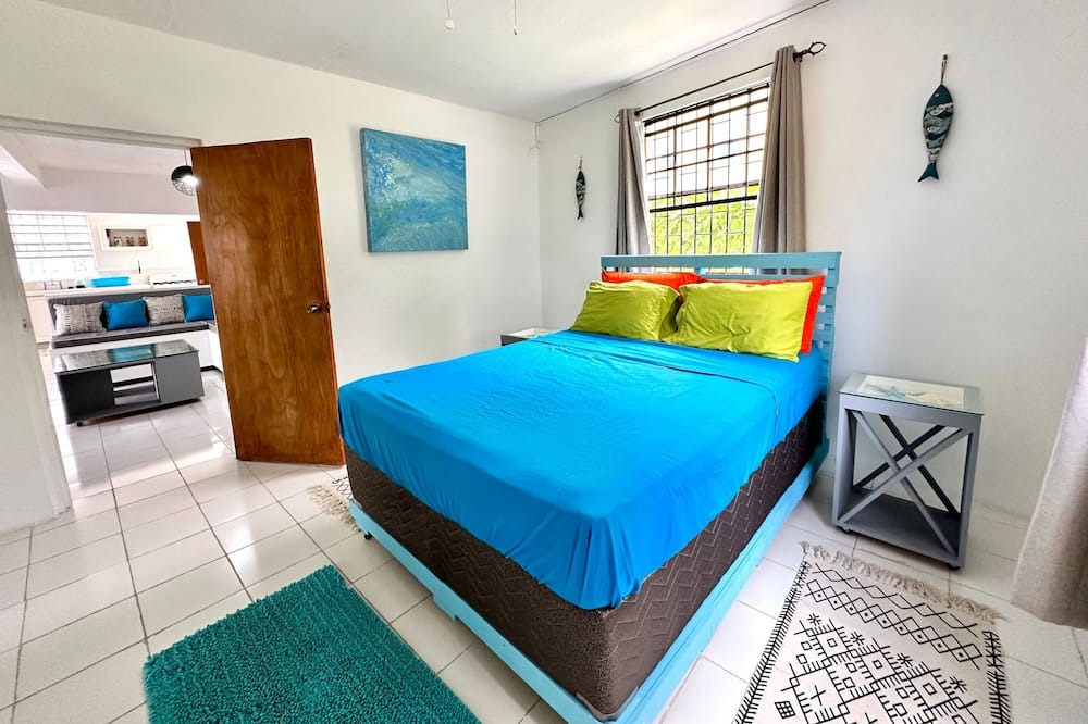 Photo of Bedroom in Oistins