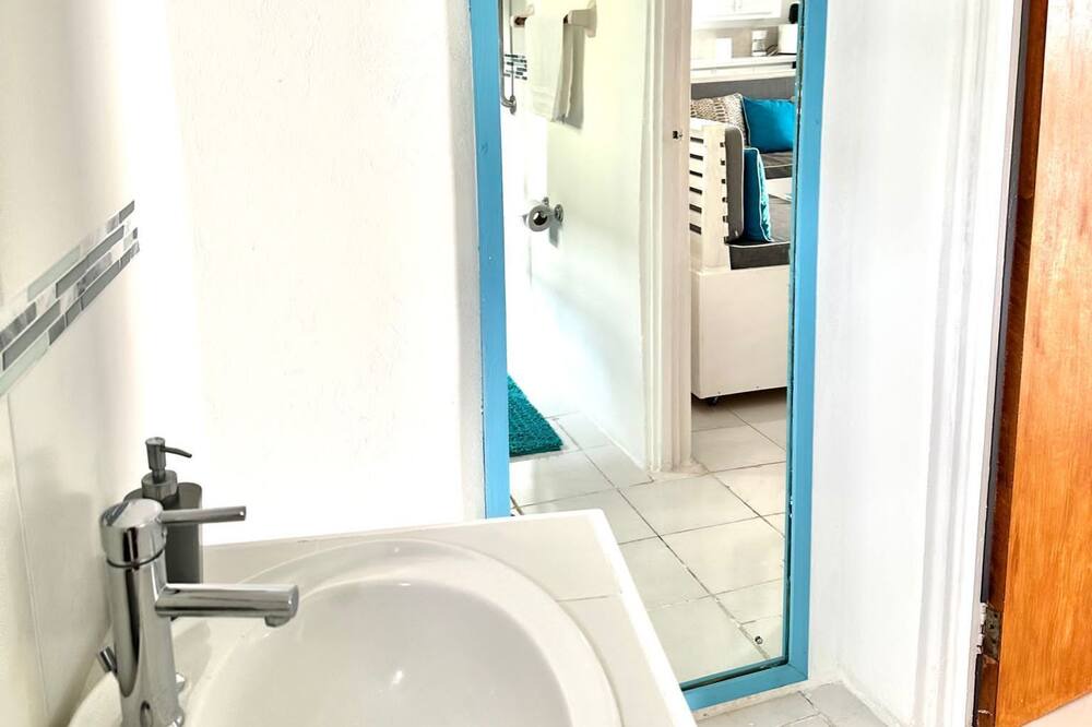 Photo of Bathroom in Oistins