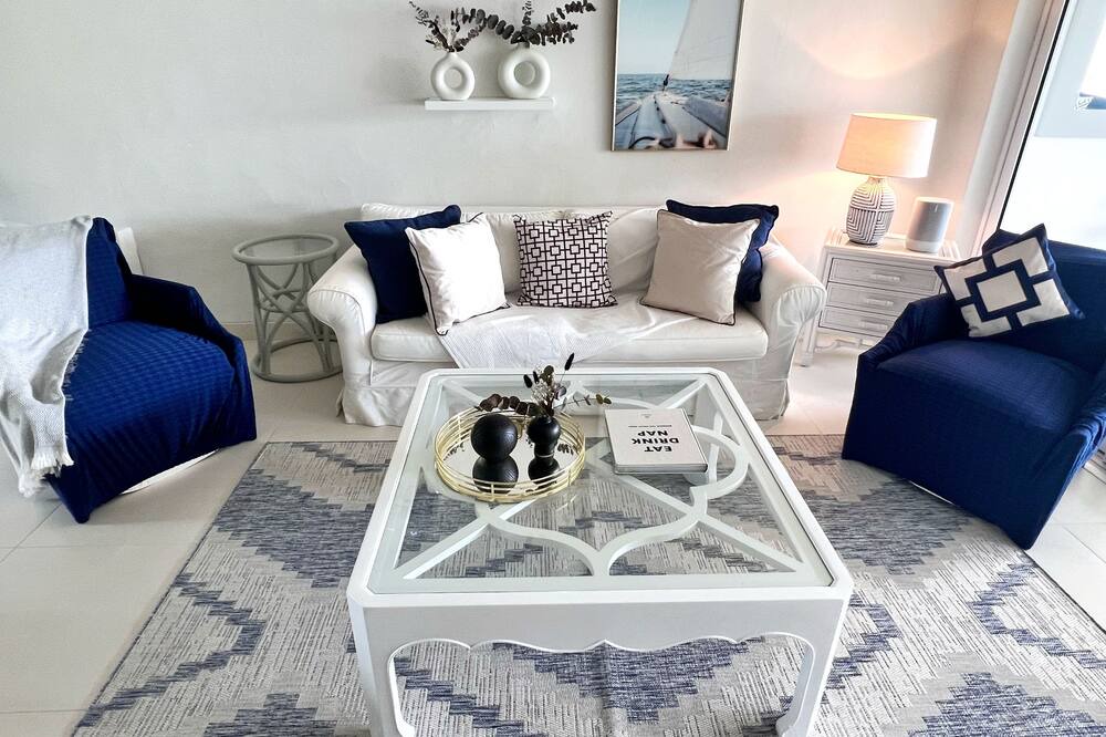 Photo of Livingroom in Folkestone