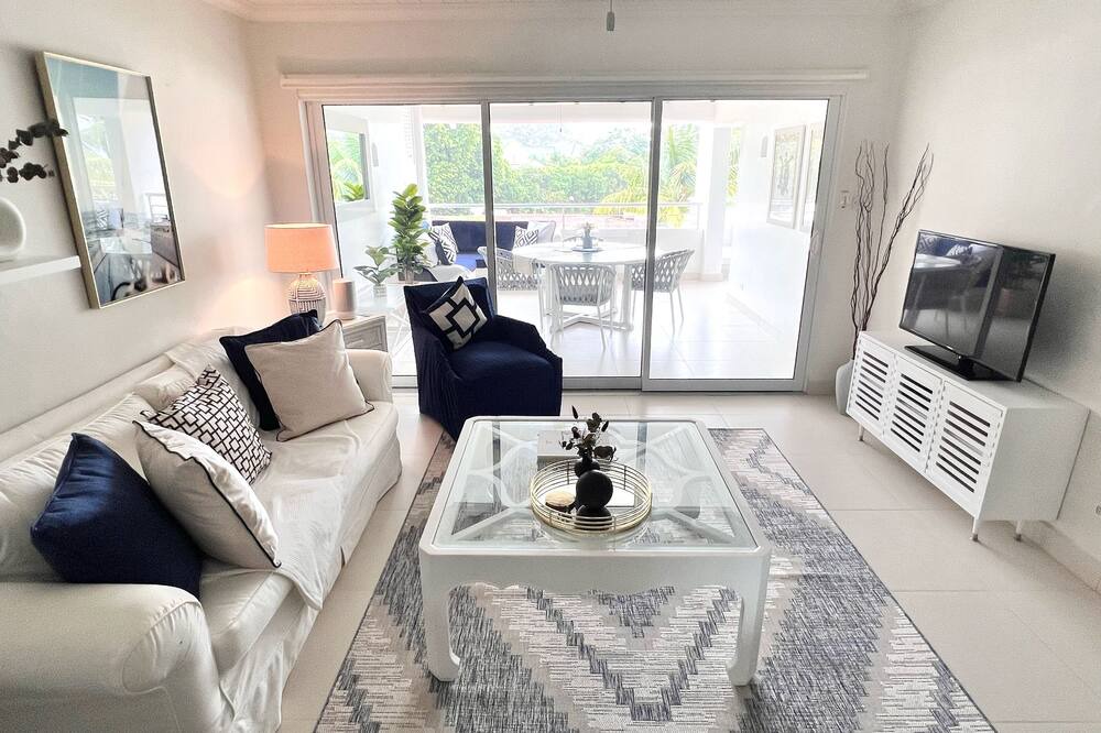 Photo of Livingroom in Folkestone
