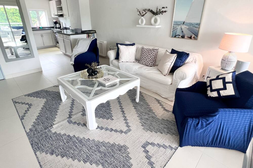 Photo of Livingroom in Folkestone
