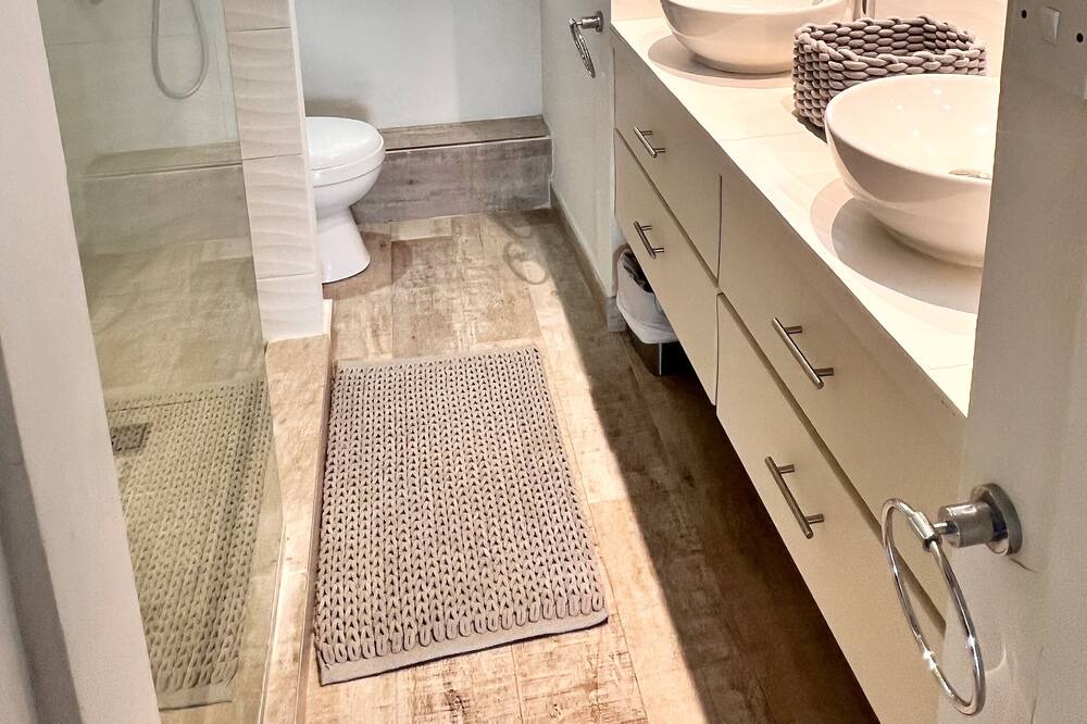 Photo of Bathroom in Folkestone