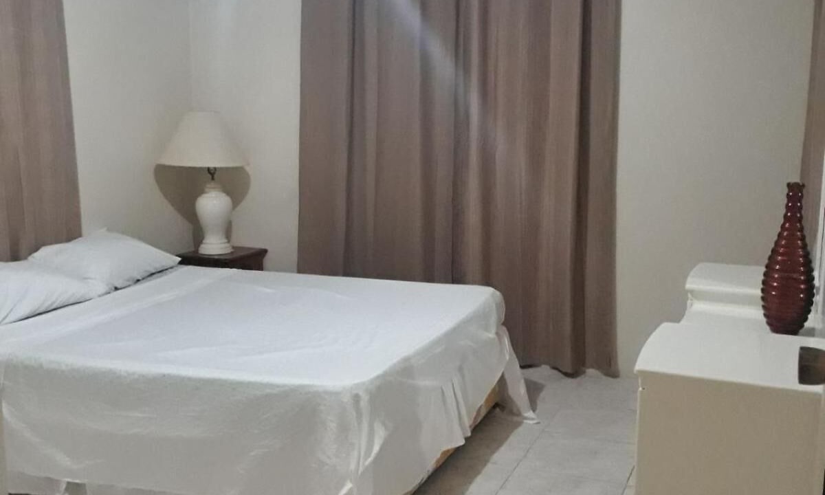 Photo of Bedroom in Oistins