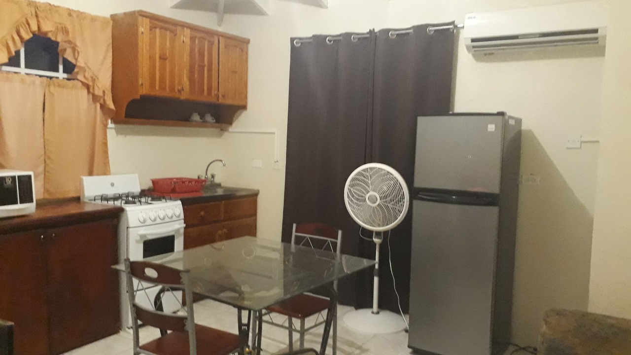 Photo of Bedroom in Oistins
