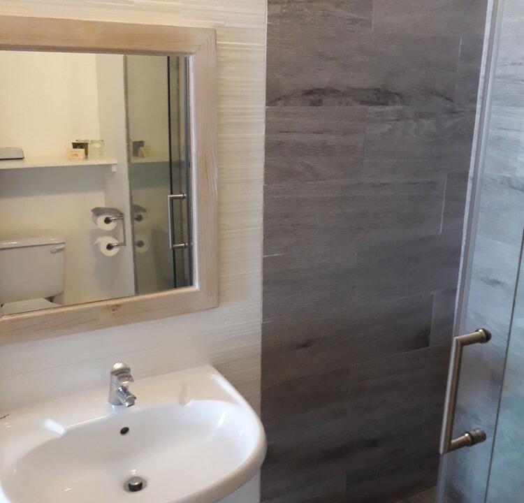 Photo of Bathroom in Sunset Crest