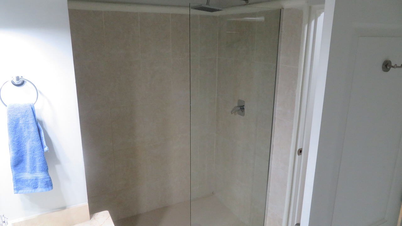 Photo of Bathroom in Porters