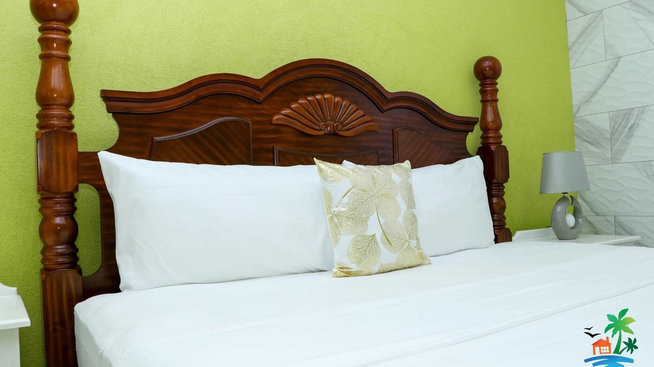 Photo of Bedroom in Apple Hall
