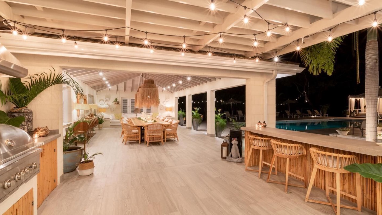 Photo of Outdoor in Sandy Lane