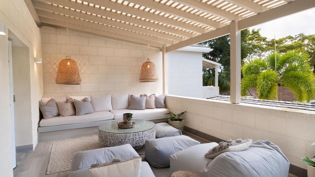 Photo of Outdoor in Sandy Lane