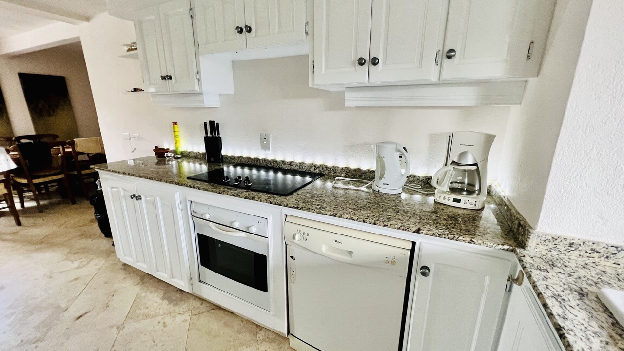 Photo of Kitchen in Porters