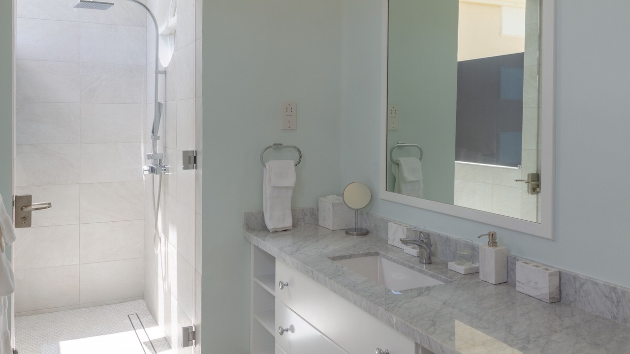 Photo of Bathroom in Merlin Bay