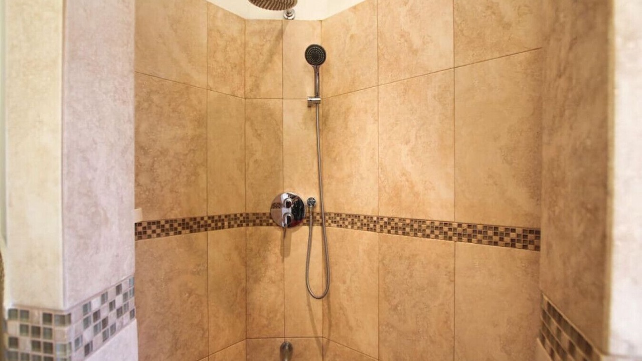 Photo of Bathroom in Enterprise