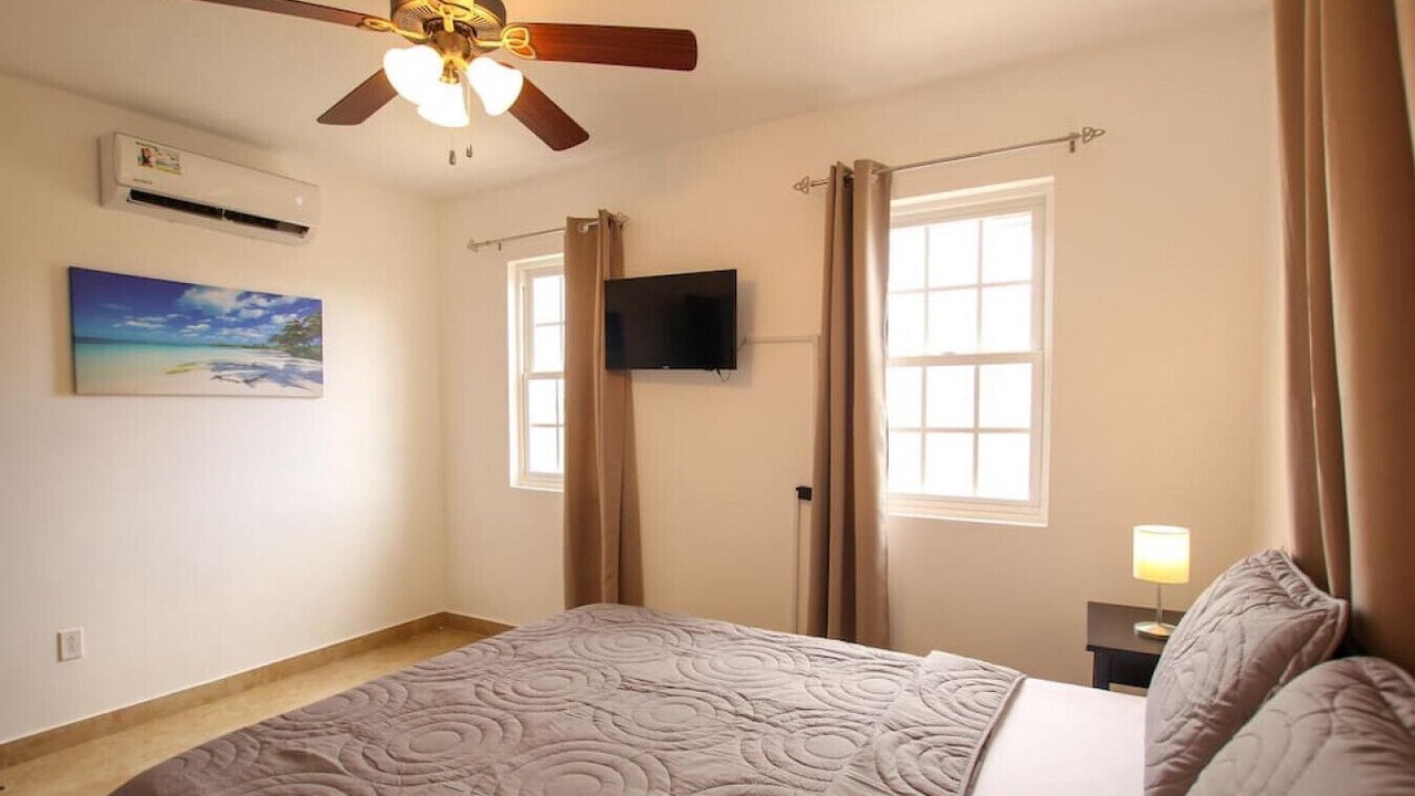 Photo of Bedroom in Enterprise