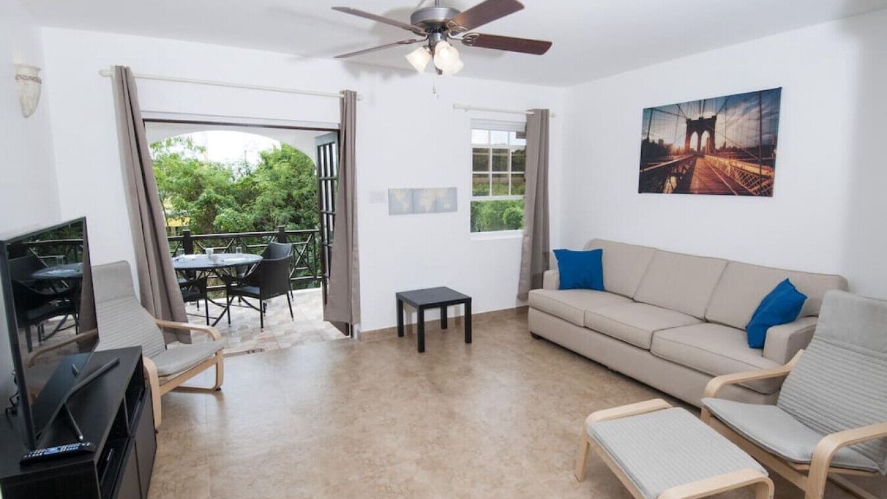 Photo of Livingroom in Enterprise