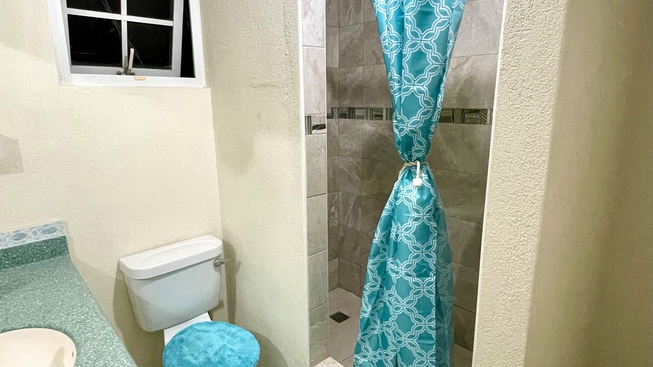 Photo of Bathroom in Graeme Hall Terrace