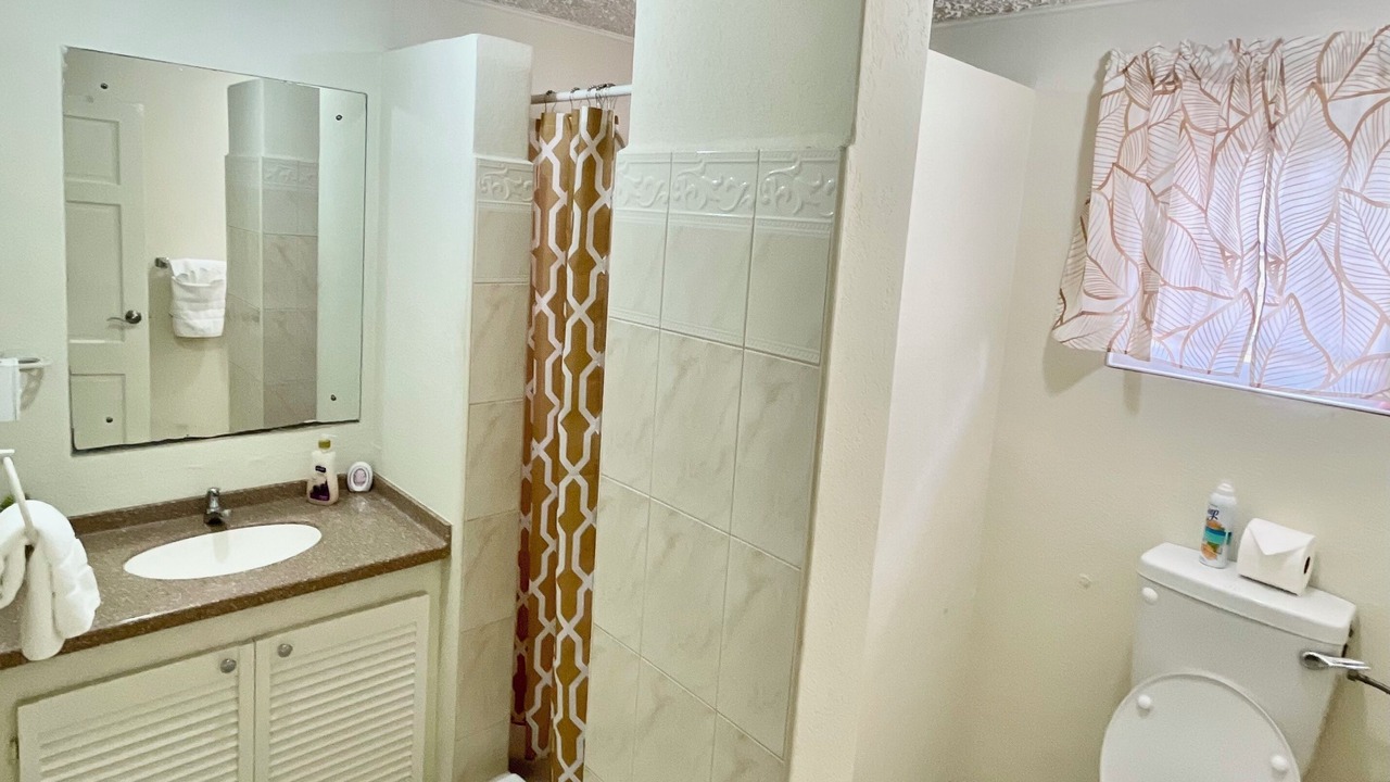 Photo of Bathroom in Graeme Hall Terrace