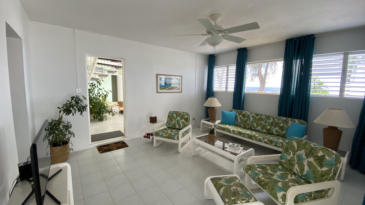 Photo of Livingroom in Enterprise