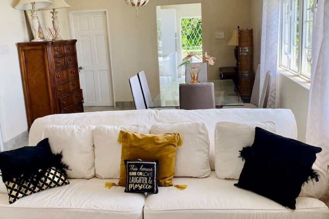 Photo of Livingroom in Halcyon Heights