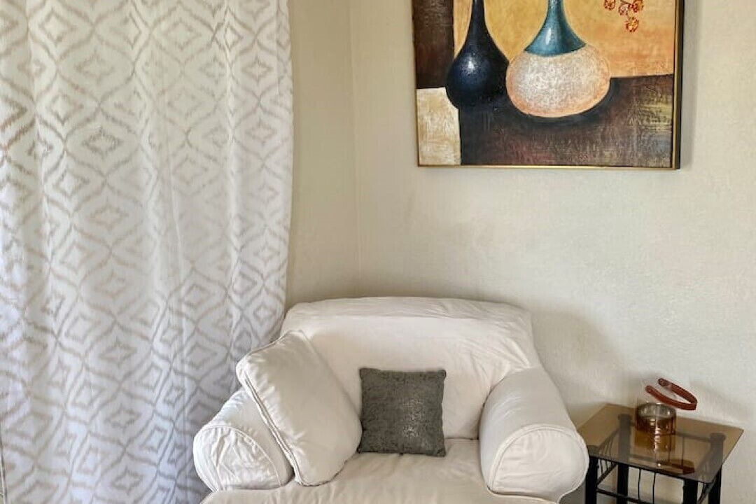 Photo of Livingroom in Halcyon Heights