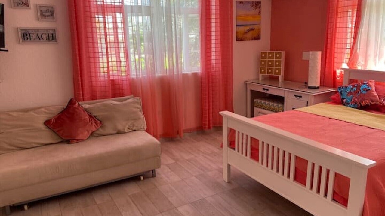 Photo of Bedroom in Halcyon Heights