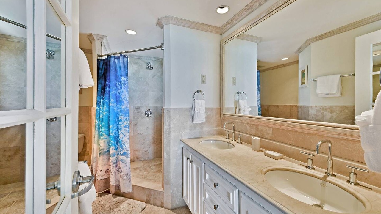 Photo of Bathroom in Oistins