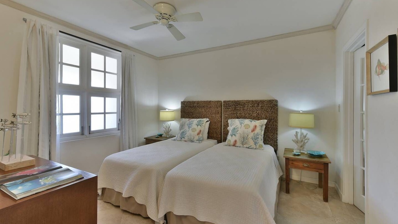 Photo of Bedroom in Oistins