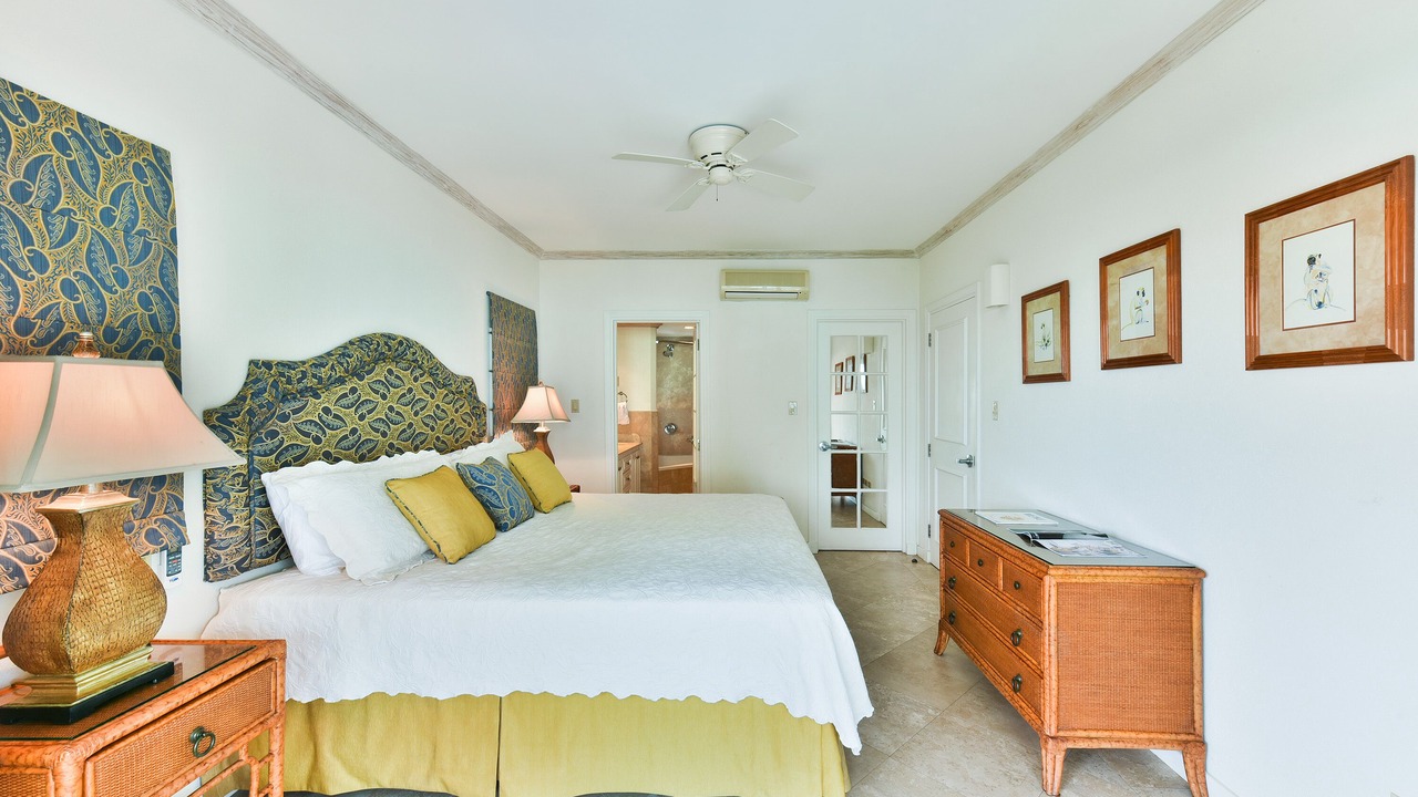 Photo of Bedroom in Oistins