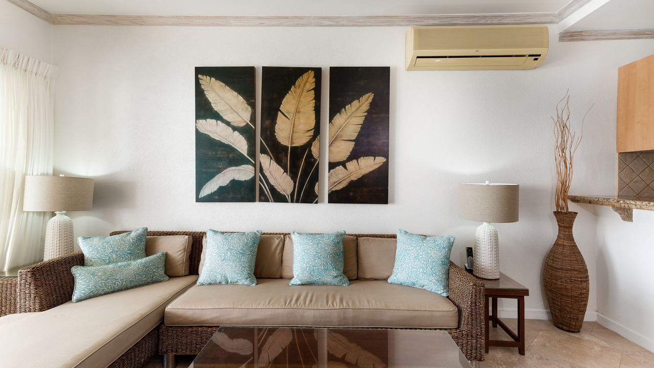 Photo of Bedroom in Oistins