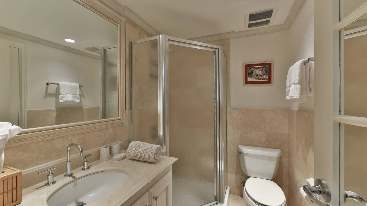 Photo of Bathroom in Oistins