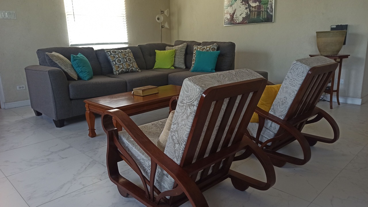 Photo of Livingroom in Fitts Village