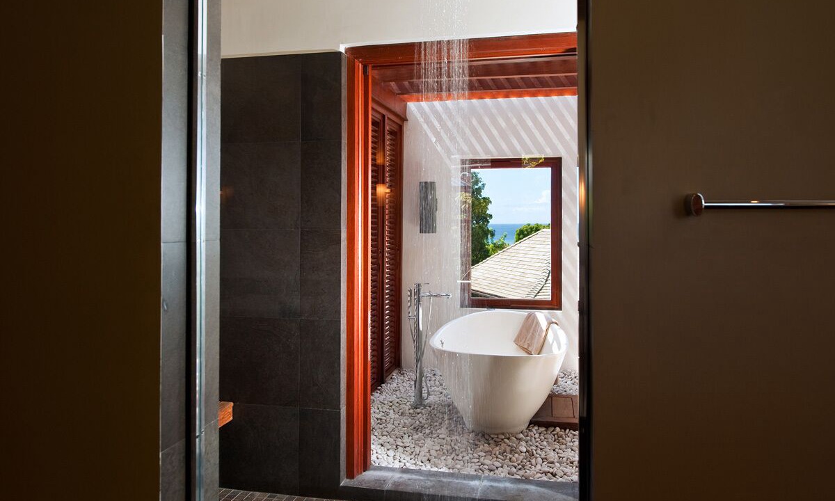 Photo of Bathroom in Halcyon Heights
