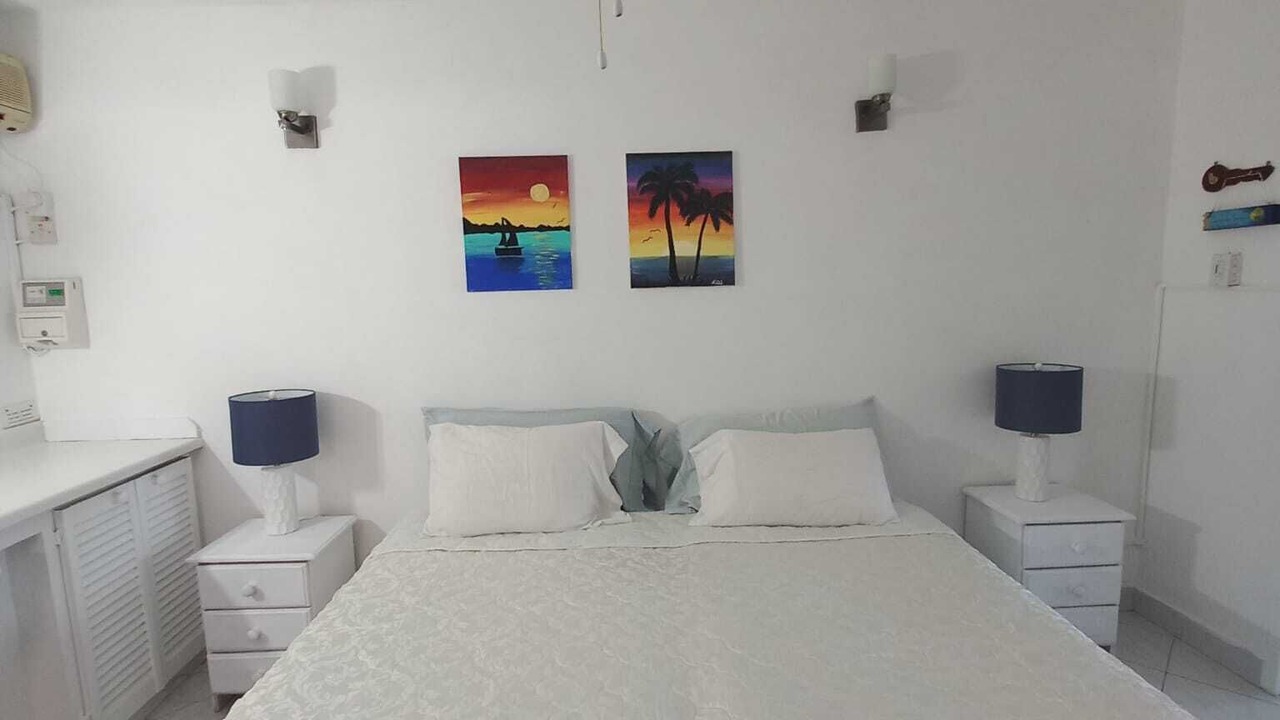 Photo of Bedroom in Halcyon Heights