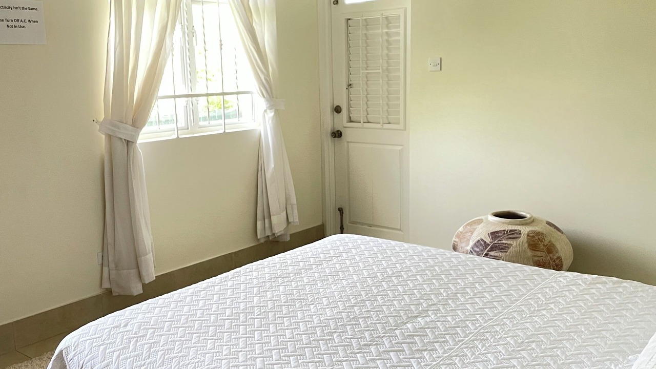 Photo of Bedroom in Enterprise