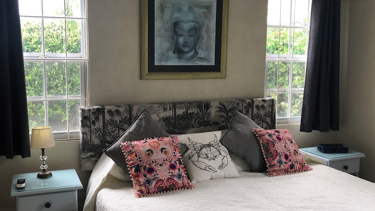 Photo of Bedroom in Apple Hall