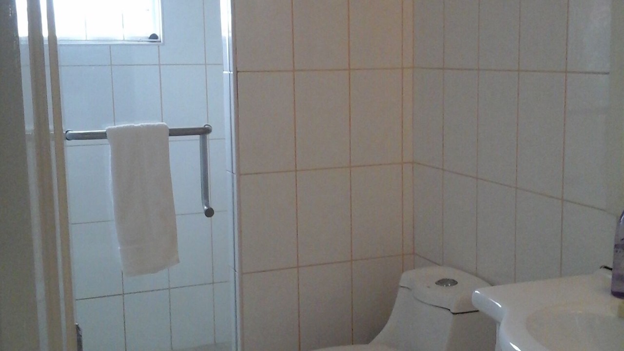 Photo of Bathroom in Apple Hall