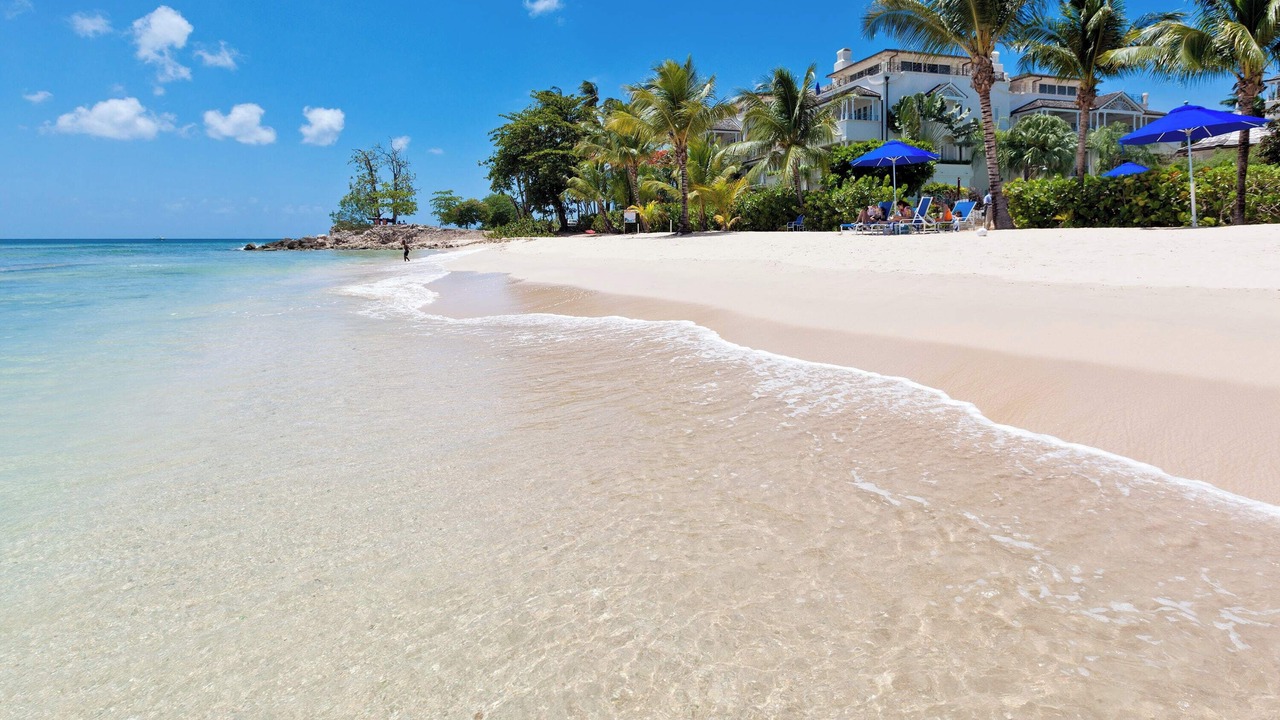 Photo of Others in Schooner Bay