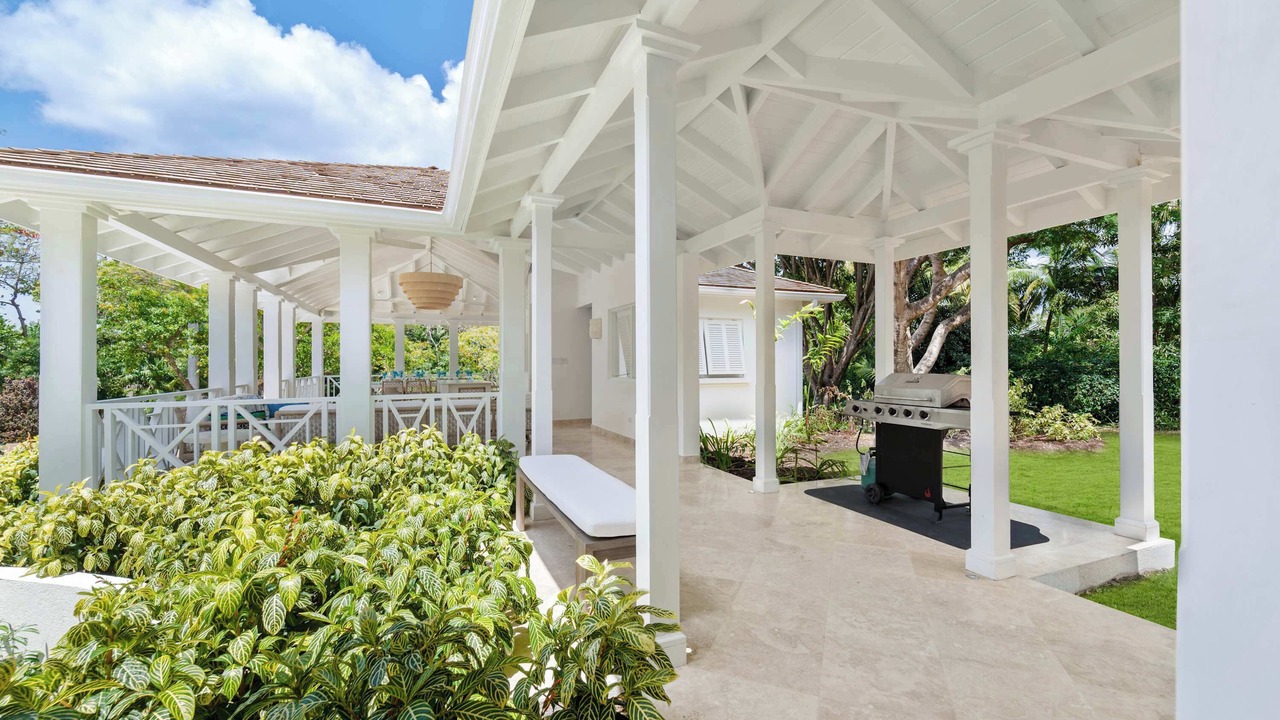 Photo of Patio Balcony in Paynes Bay