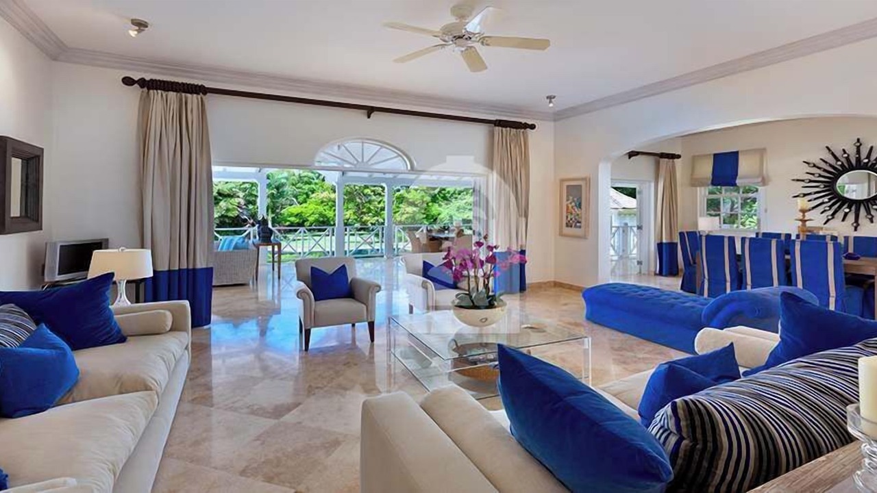 Photo of Livingroom in Paynes Bay