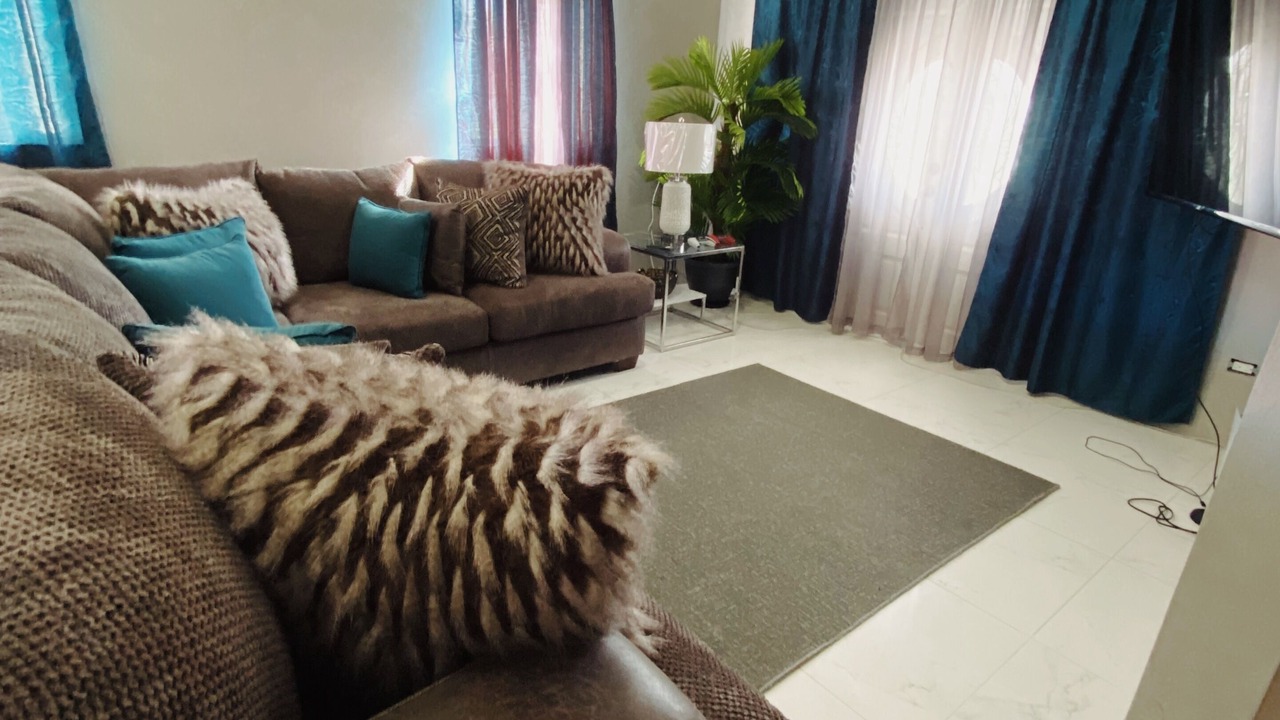 Photo of Livingroom in Oistins
