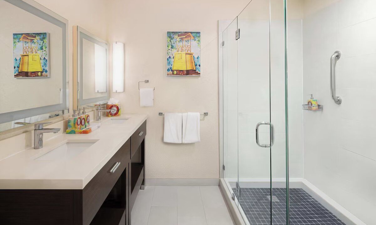 Photo of Bathroom in Blue Waters