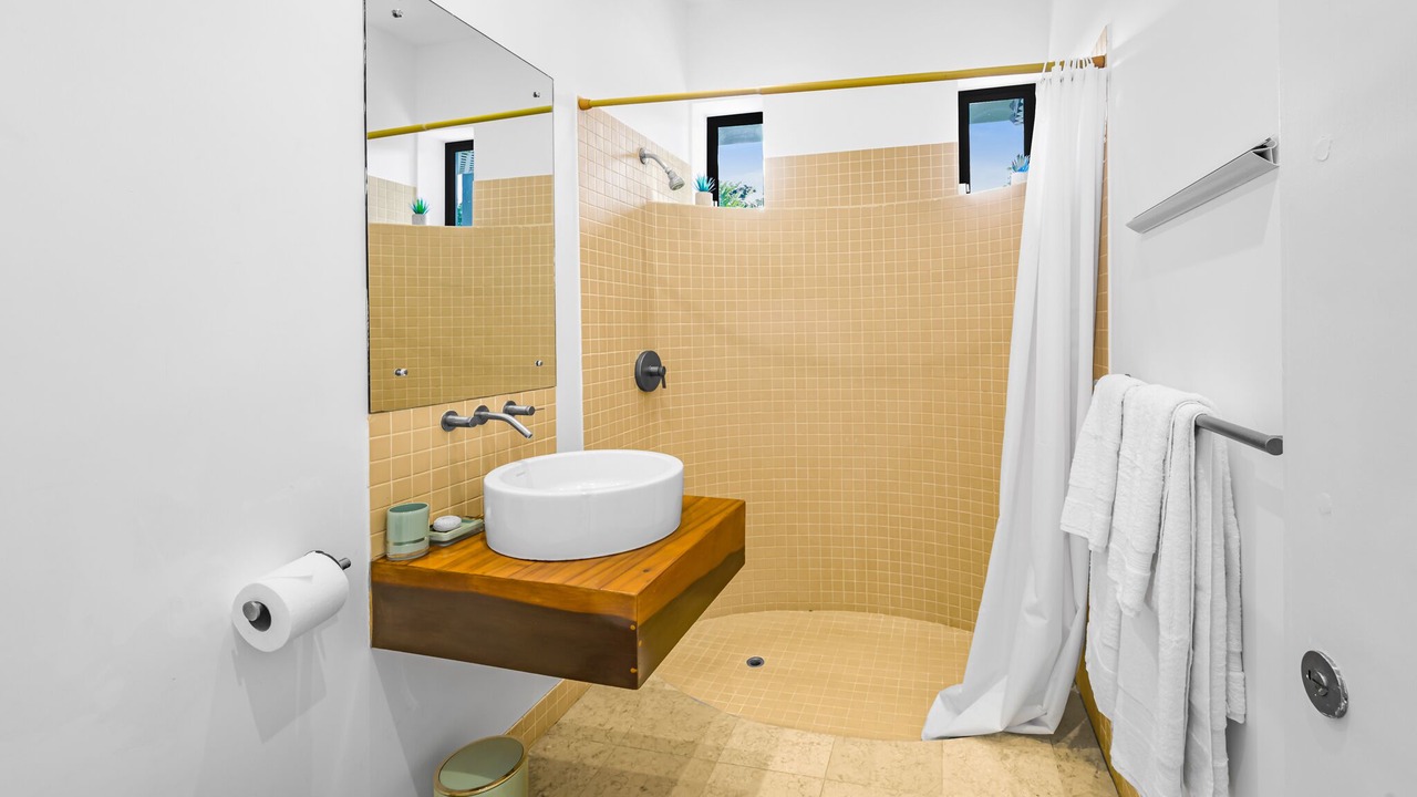 Photo of Bathroom in Reeds Bay