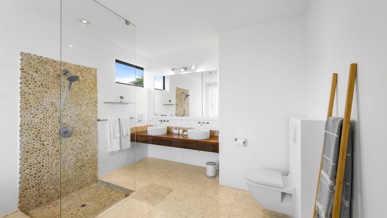 Photo of Bathroom in Reeds Bay